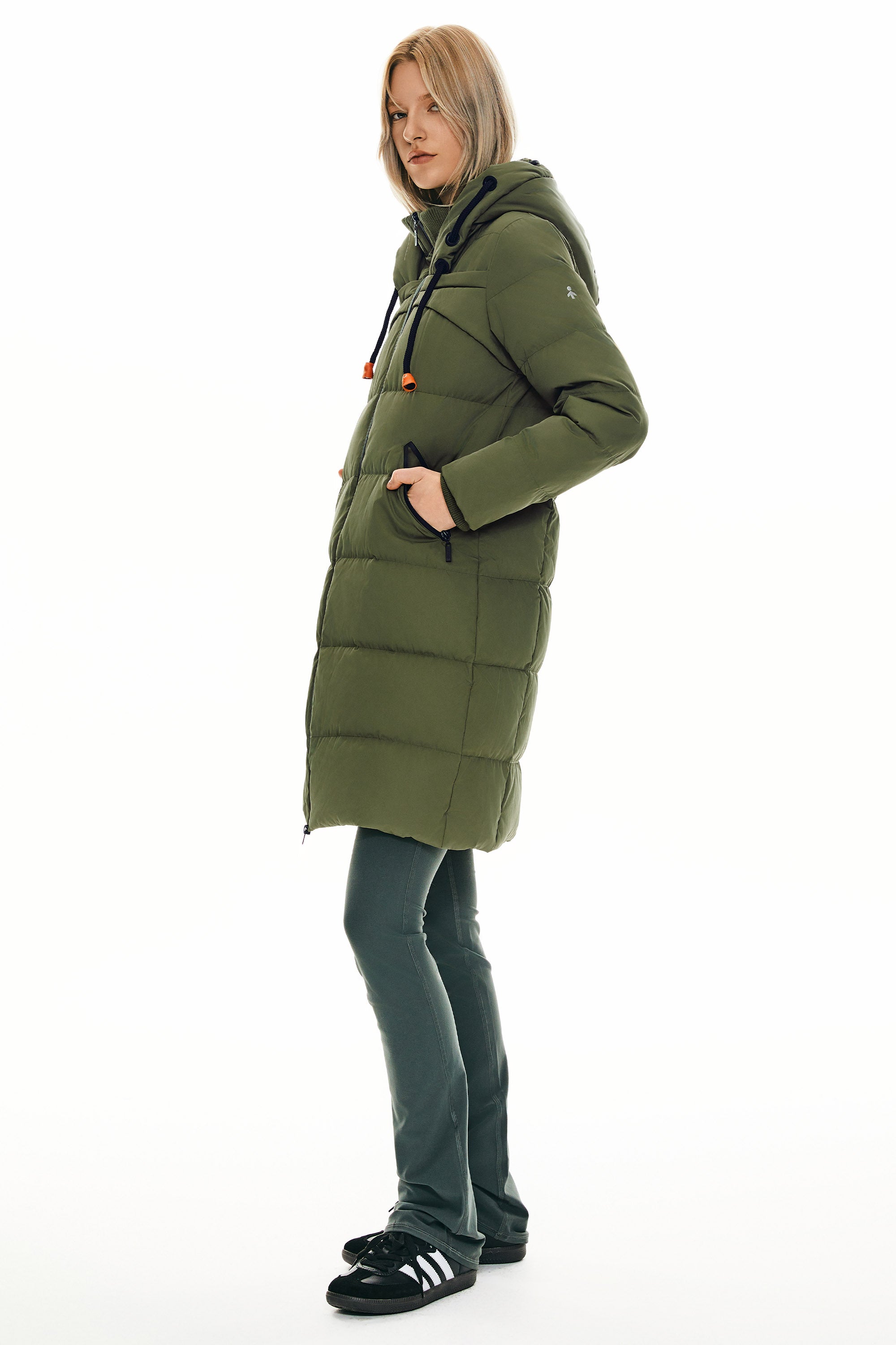 Orolay Long Thickened Hooded Down Jacket women #color_Peat Moss