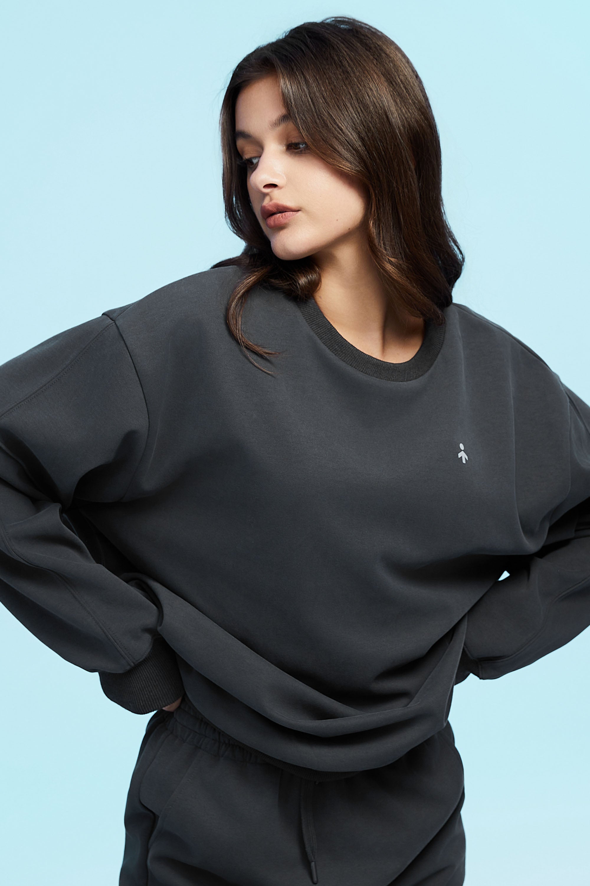 Orolay-Casual Crewneck Sweatshirt-Image 5 of Casual Crewneck Sweatshirt - #color_Odyssey Gray