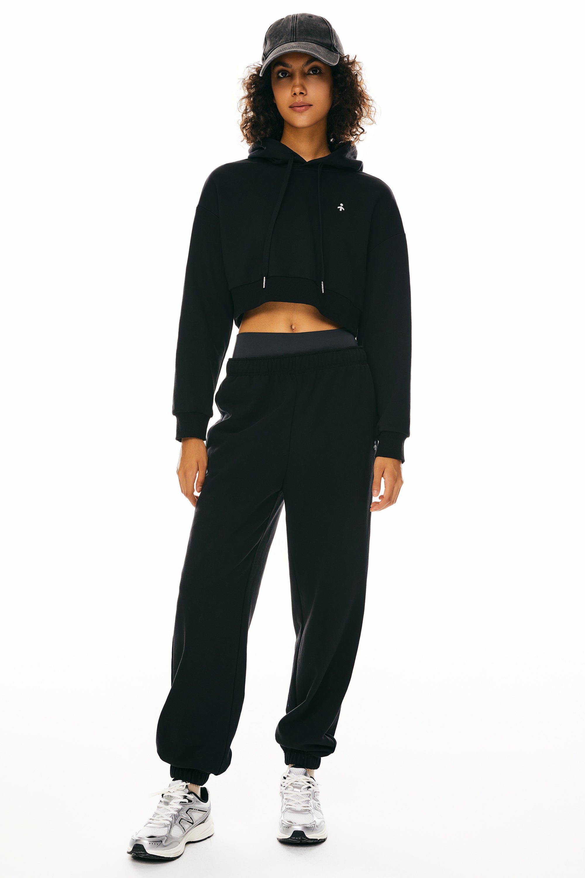 Orolay-Long Sleeve Cropped Hoodies-Image 1 of Long Sleeve Cropped Hoodies from Orolay - #Color_black