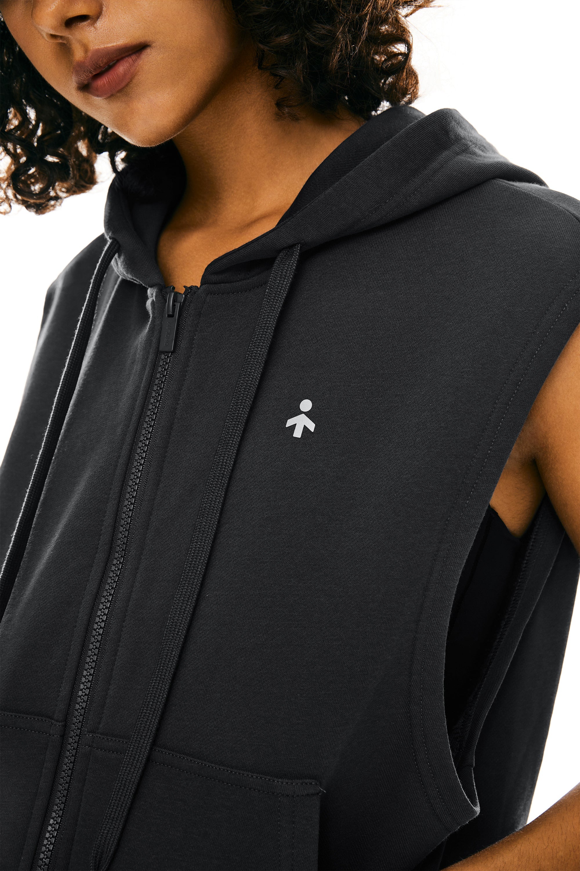 Orolay-Zip Up Sleeveless Hoodie-Image 6 of Zip Up Sleeveless Hoodie from Orolay - #color_Charcoal